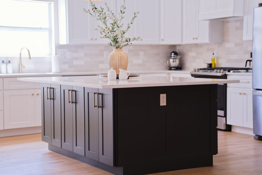 Designing an Ideal Kitchen Island for Your Home 1 Kitchen Islands: A Must-Have Feature in Modern Home